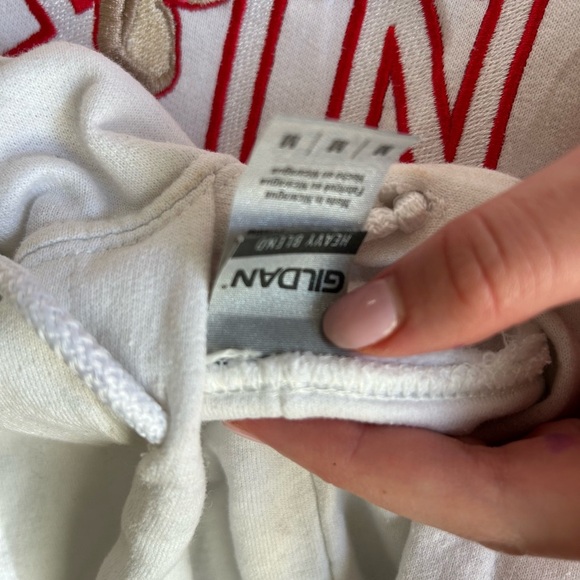 Gildan Taylor Swift Embroidered White and Red Hoodie Sweatshirt Classic Style - Picture 5 of 6